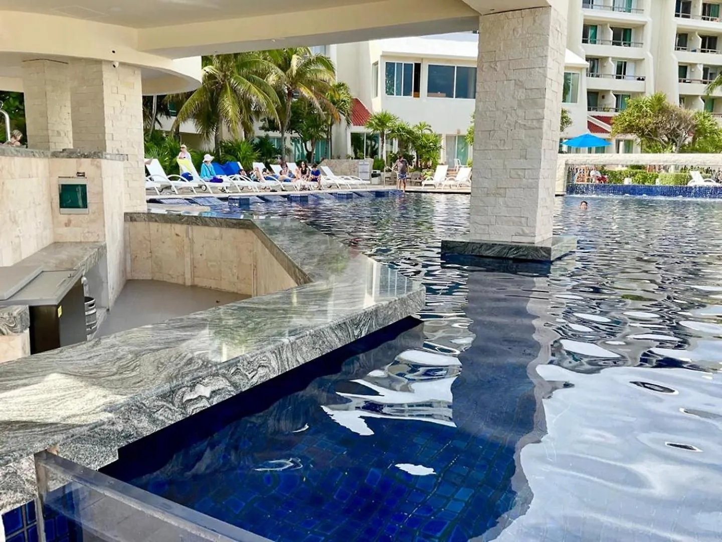 Sunrise Views Over The Lagoon Cancún