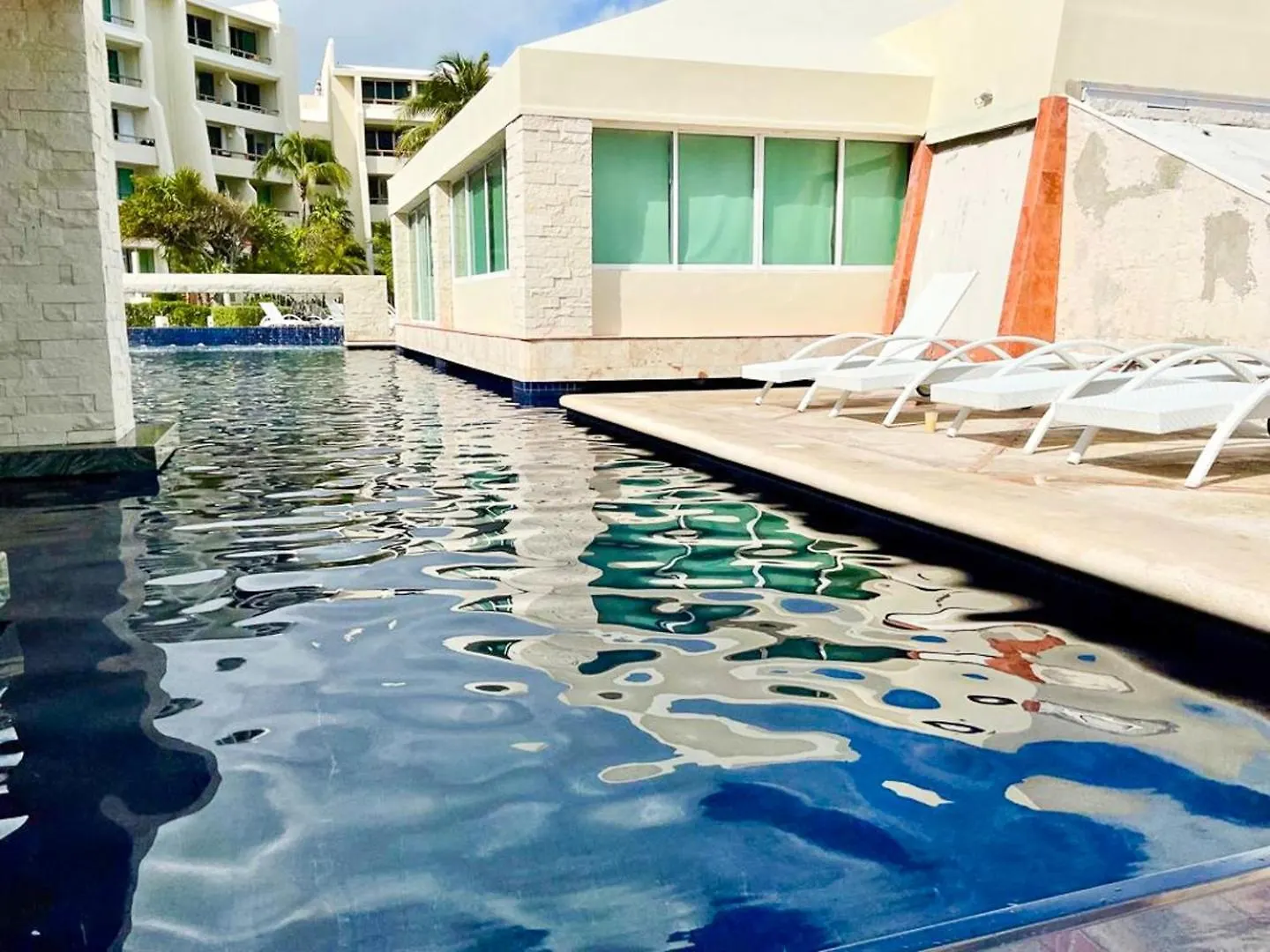 Apartman Sunrise Views Over The Lagoon Cancún Mexikó